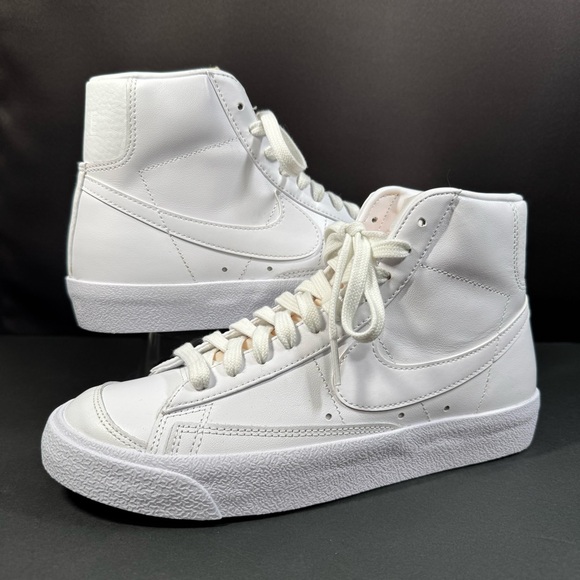 Nike Blazer '77 Vintage Women’s Size 8 Mid Triple White CZ1055-117 NEW - Picture 4 of 16